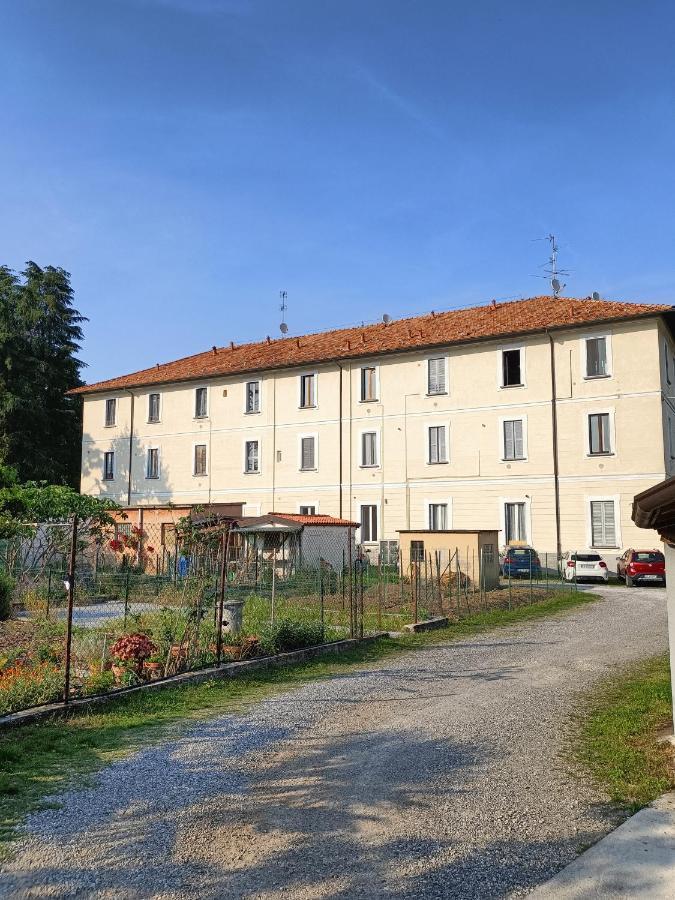 Grazioso Monolocale Con Soppalco Al Collegio -Come A Casa Locazioni Turistiche- Apartment Trezzo sull'Adda Ngoại thất bức ảnh